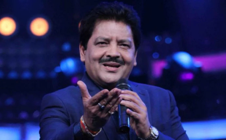 Udit Narayan Unapologetic About Kissing Fans: “I Feel Sorry for the Critics”