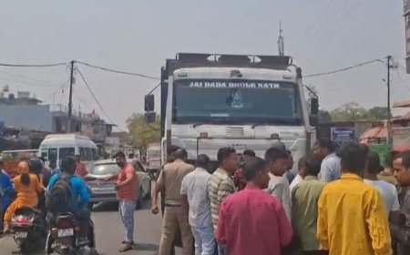 Fatal Road Accident in Vikas Nagar: Biker Dies After Being Hit by Dumper, Driver Flees