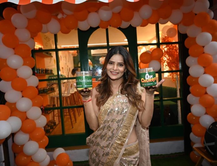 Glamour Meets Dessert: Archana Gautam Launches Her Dream Café “Oye Churros” in Mumbai