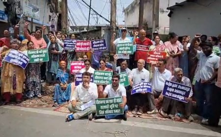 Tensions Escalate in Haldwani’s Heeranagar Over Alleged Encroachment on Irrigation Department Land