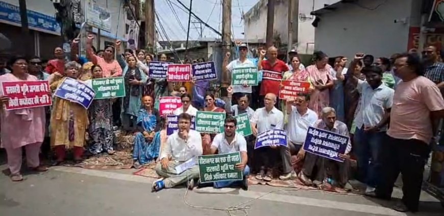 Tensions Escalate in Haldwani’s Heeranagar Over Alleged Encroachment on Irrigation Department Land