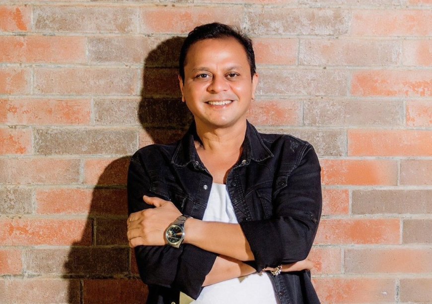 Gauravv Saxena Urges Youth to Choose Real Connections Over Digital Validation