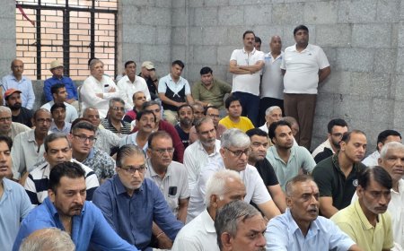 Shahpur Jat Residents Stage Sit-In Against MCD Plan to Convert Open Land into Waste Vehicle Hub