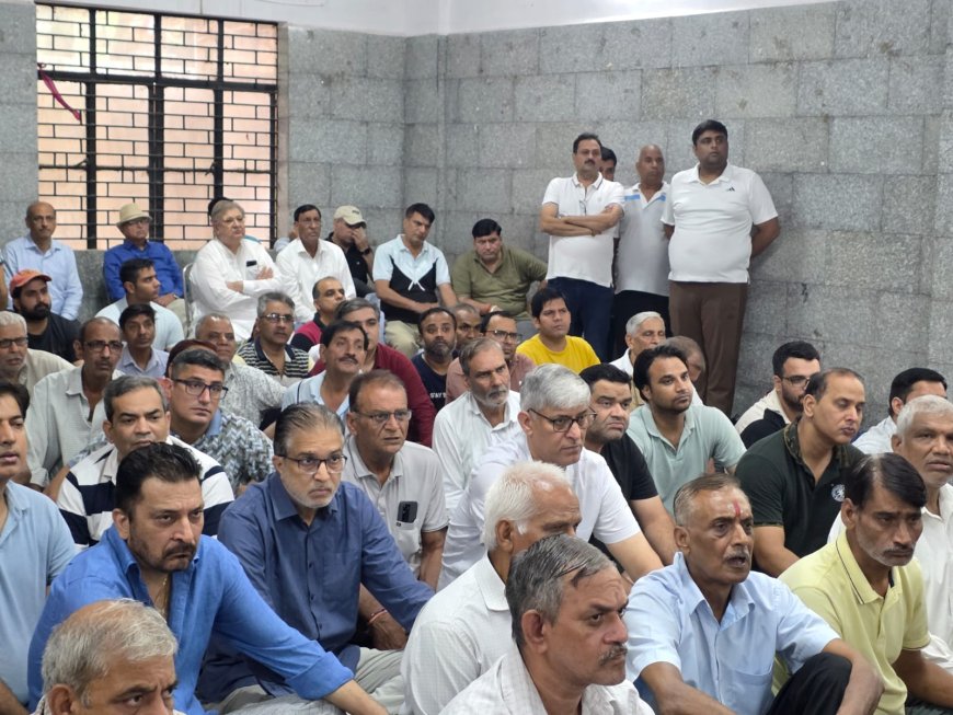 Shahpur Jat Residents Stage Sit-In Against MCD Plan to Convert Open Land into Waste Vehicle Hub